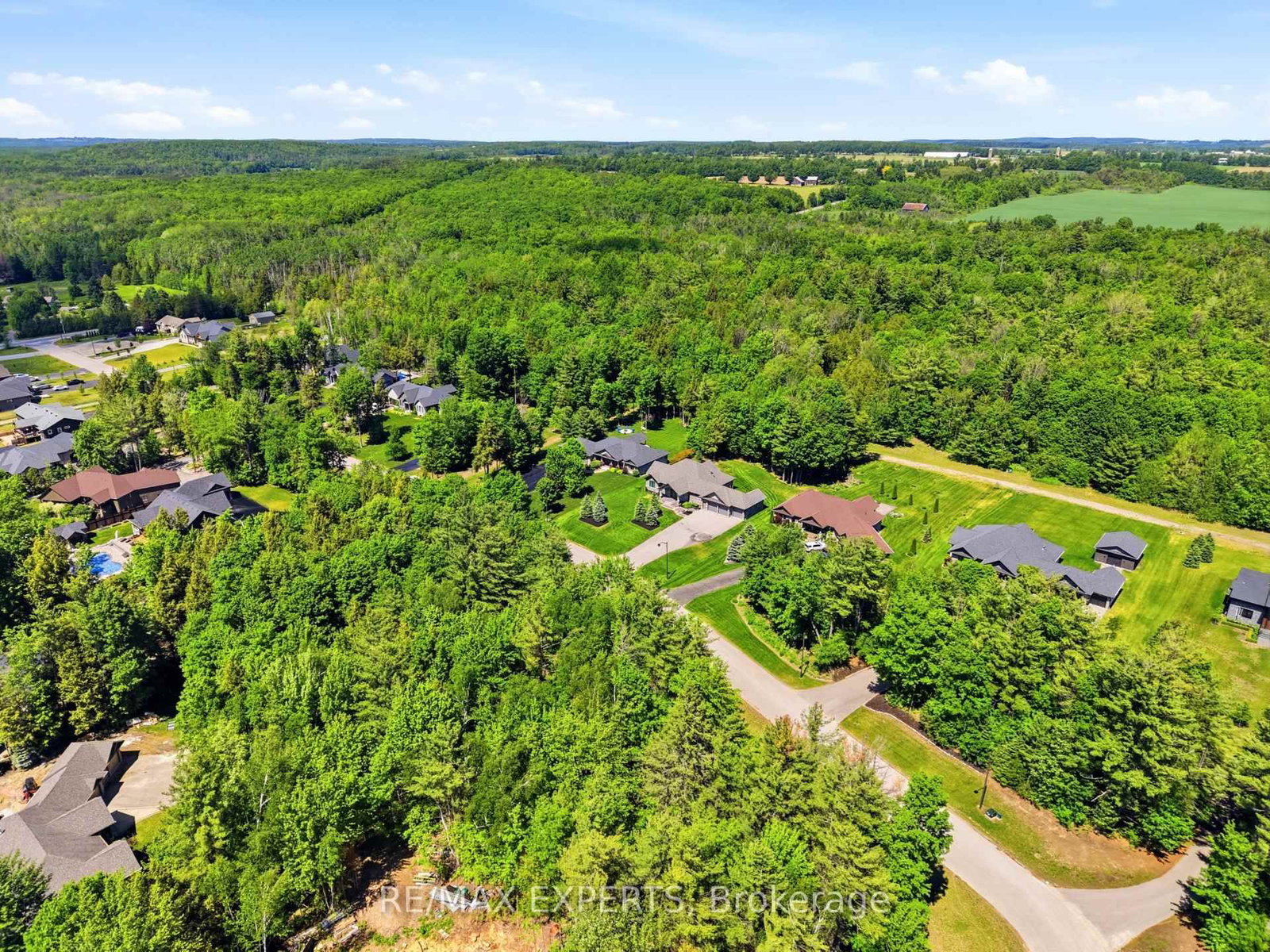 48 Marni Lane • Springwater, ON photo 42