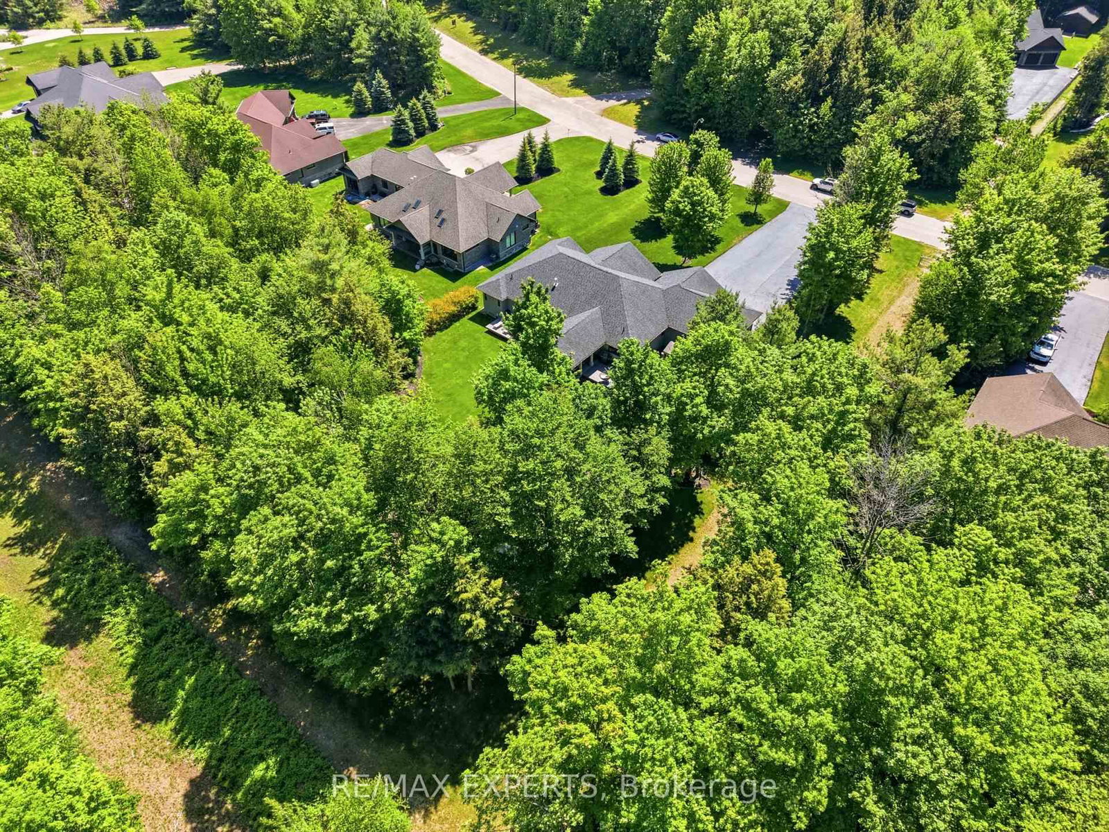 48 Marni Lane • Springwater, ON photo 45