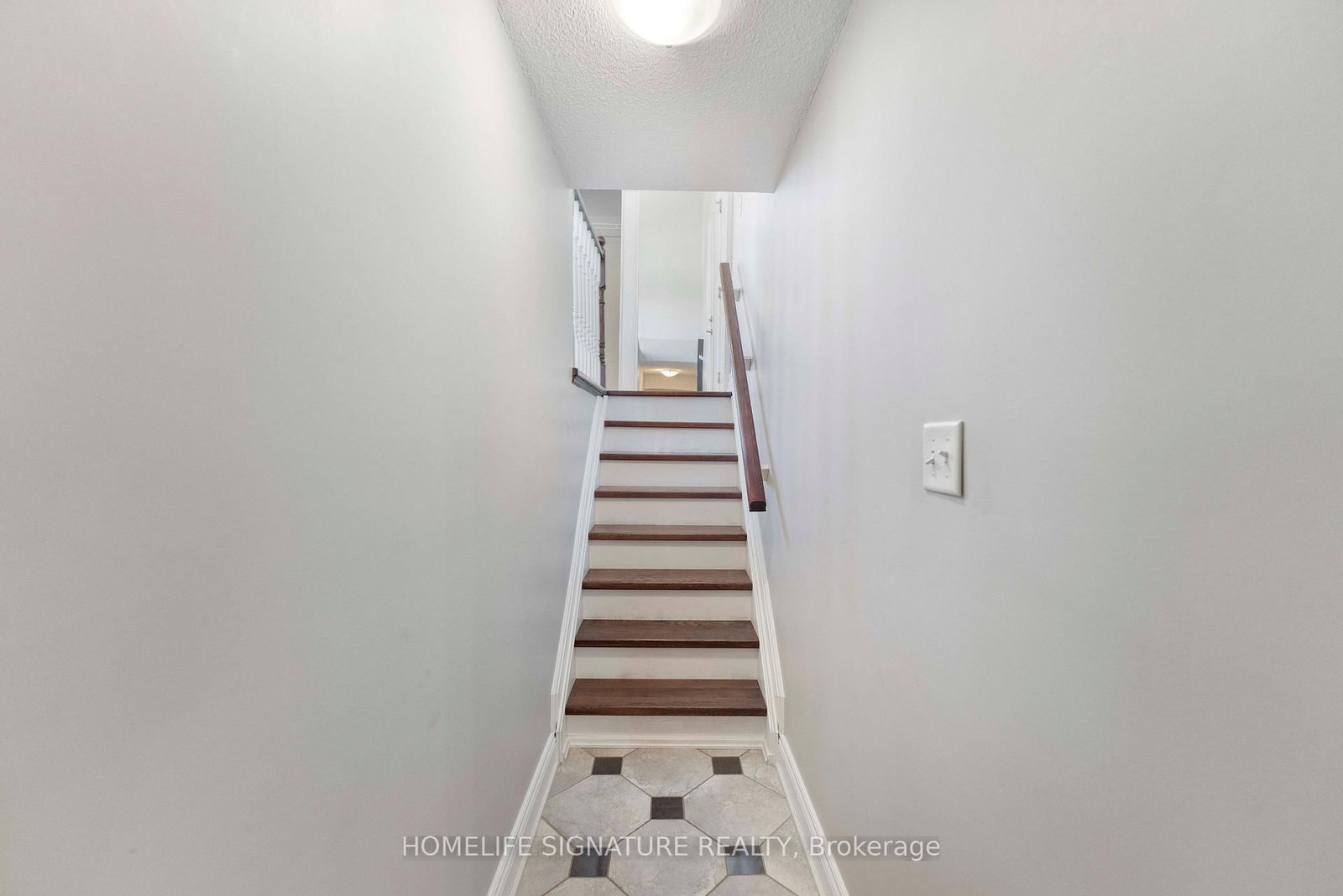 239 Country Lane • Barrie, ON photo 19
