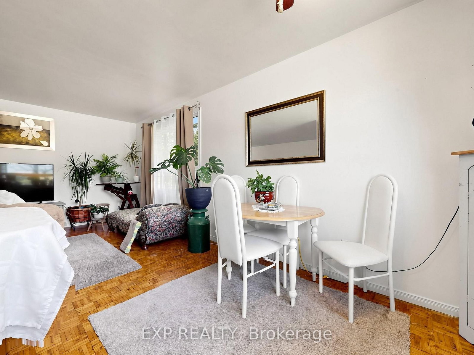 89 Donald Street • Barrie, ON photo 5