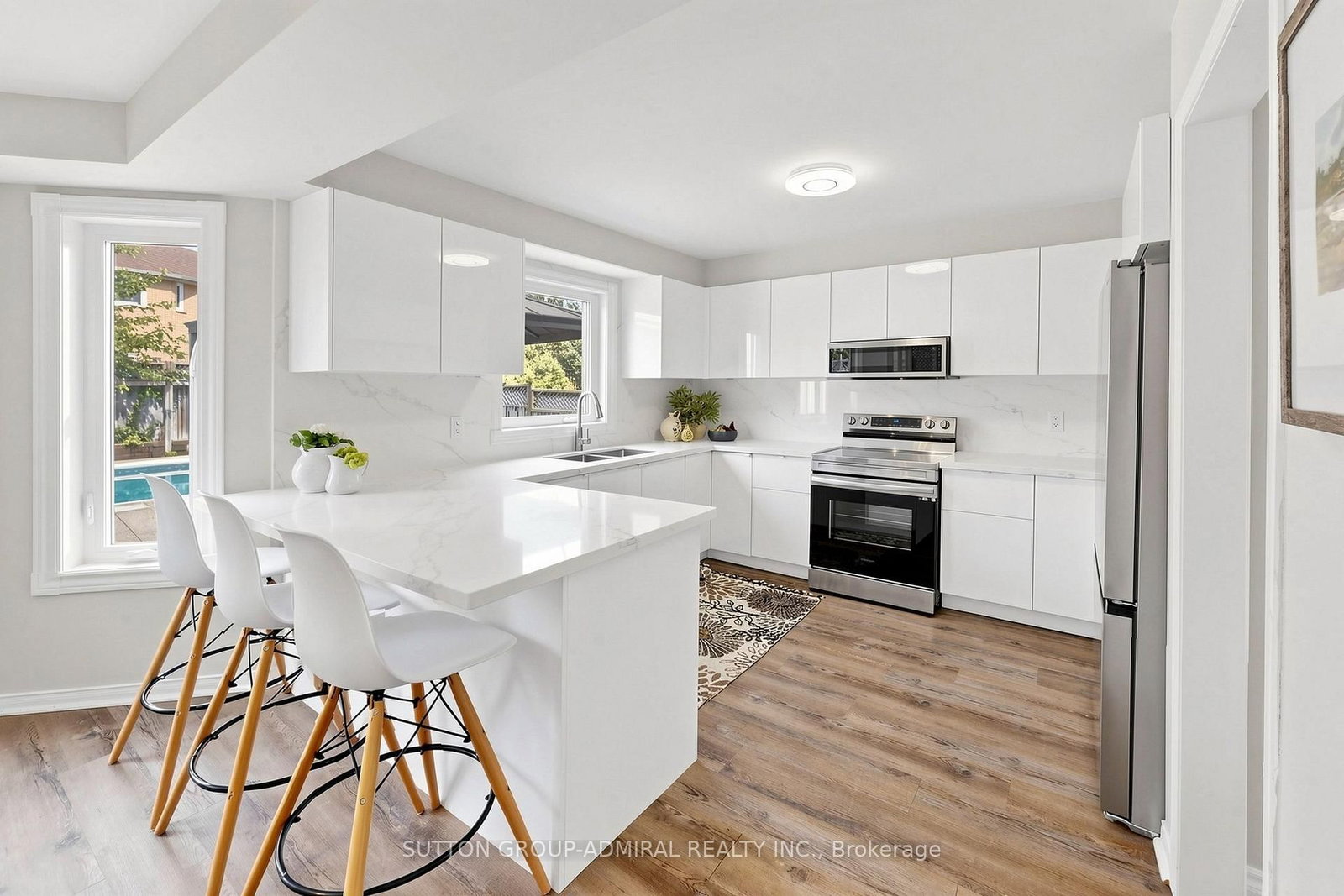 38 Felt Crescent • Barrie, ON photo 6