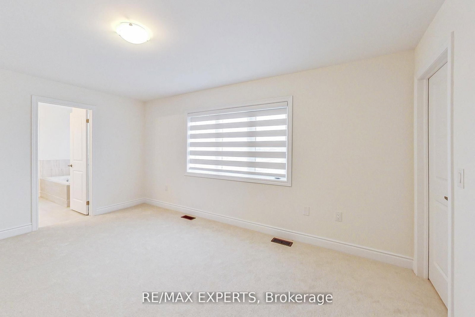 11 Union Boulevard • Wasaga Beach, ON photo 32