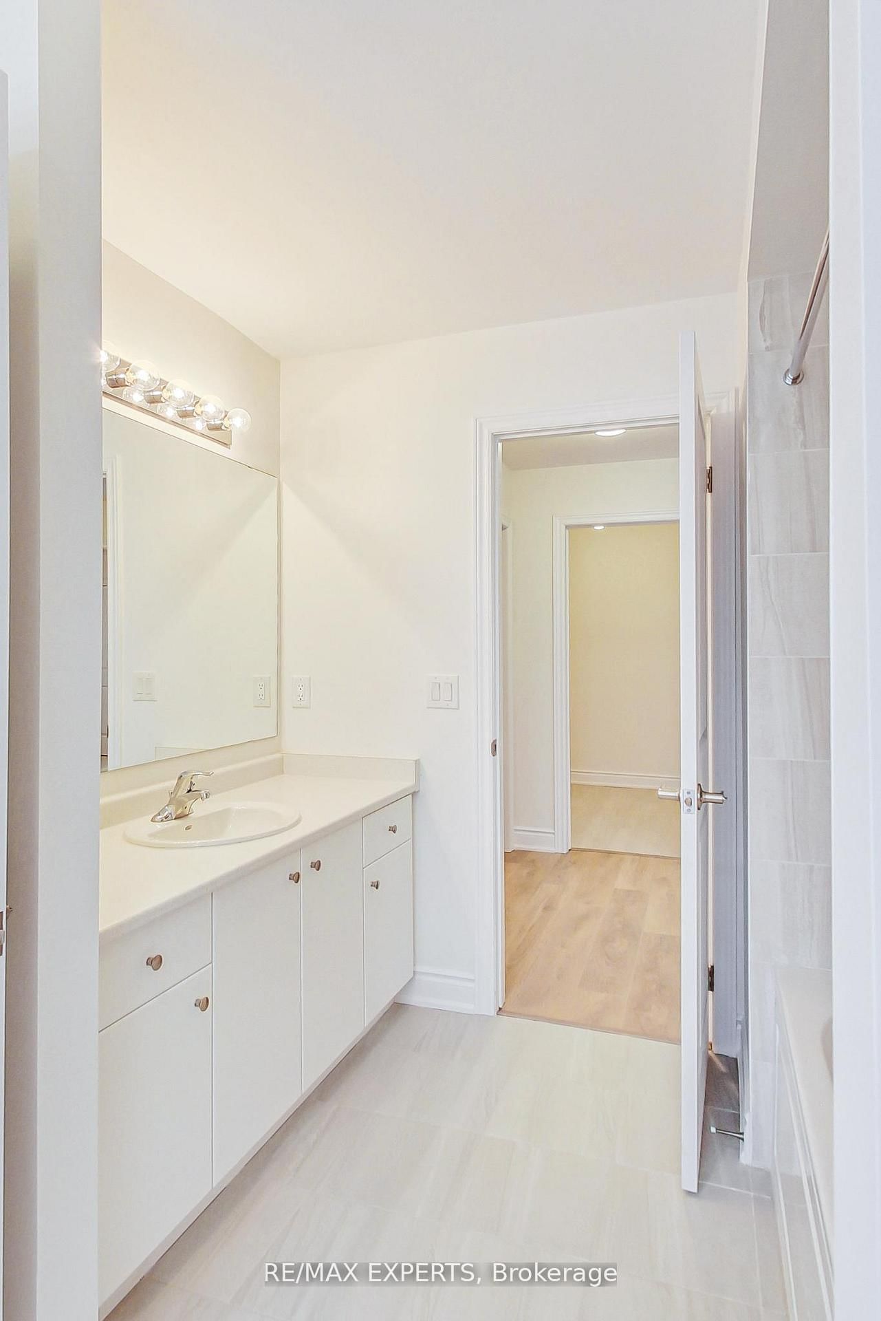 11 Union Boulevard • Wasaga Beach, ON photo 34