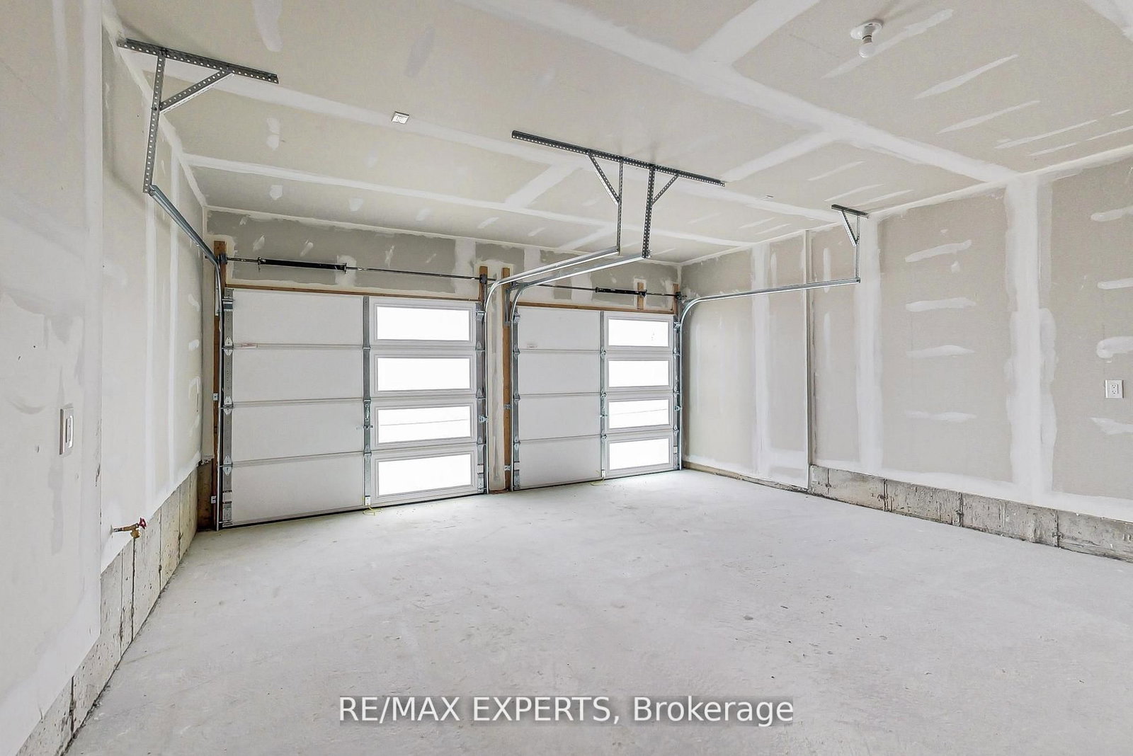 11 Union Boulevard • Wasaga Beach, ON photo 38