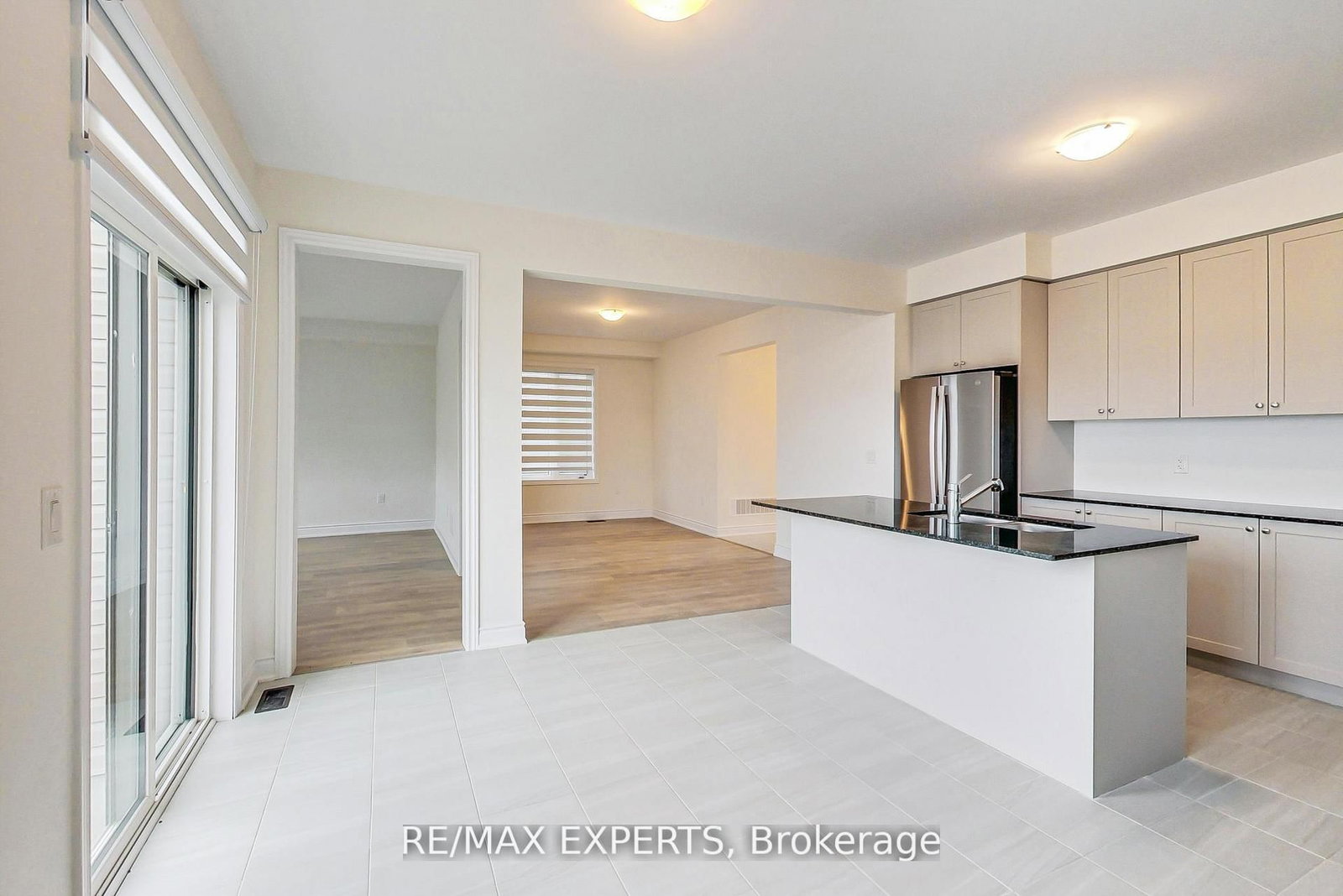 11 Union Boulevard • Wasaga Beach, ON photo 9