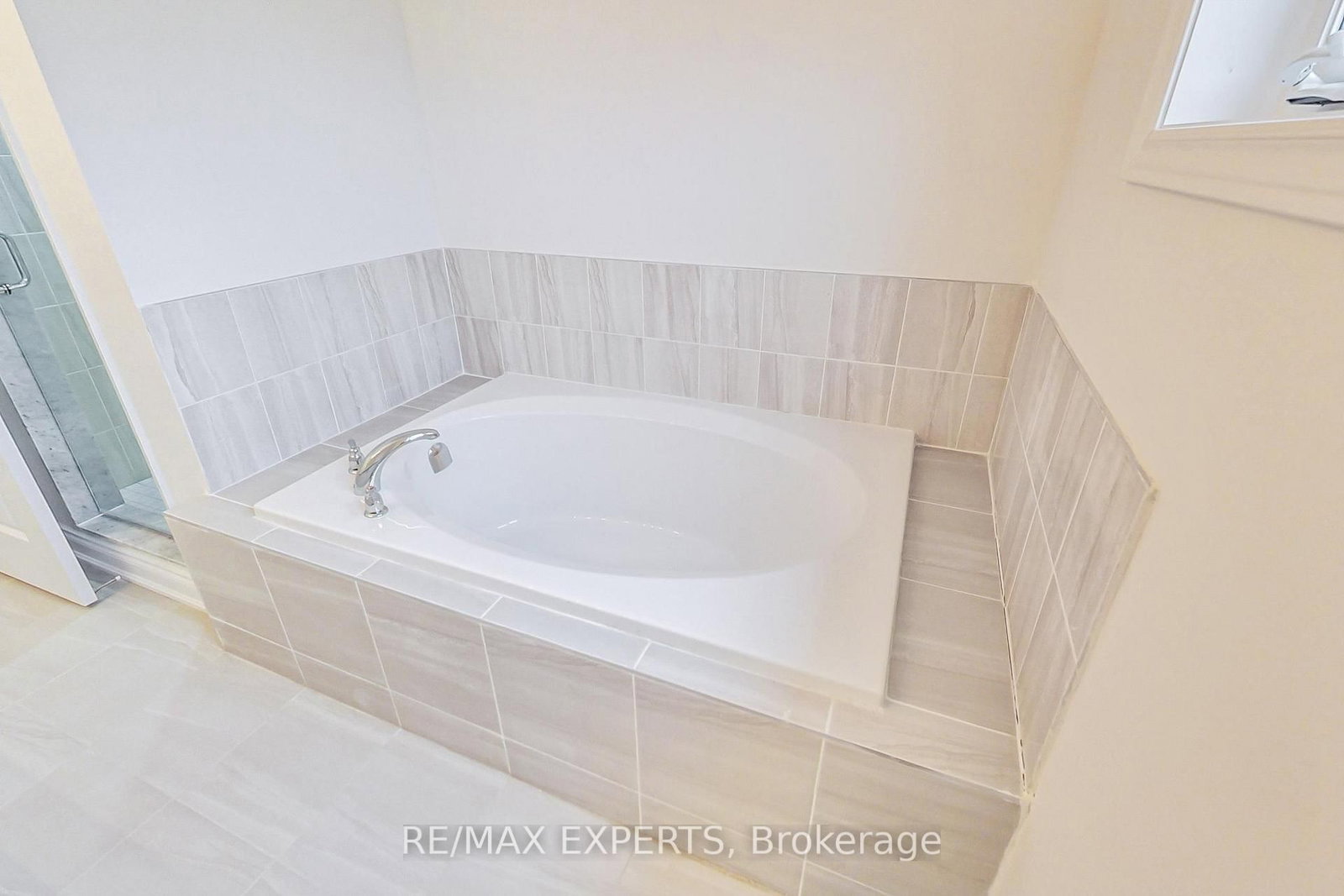 62 Season Crescent • Wasaga Beach, ON photo 22