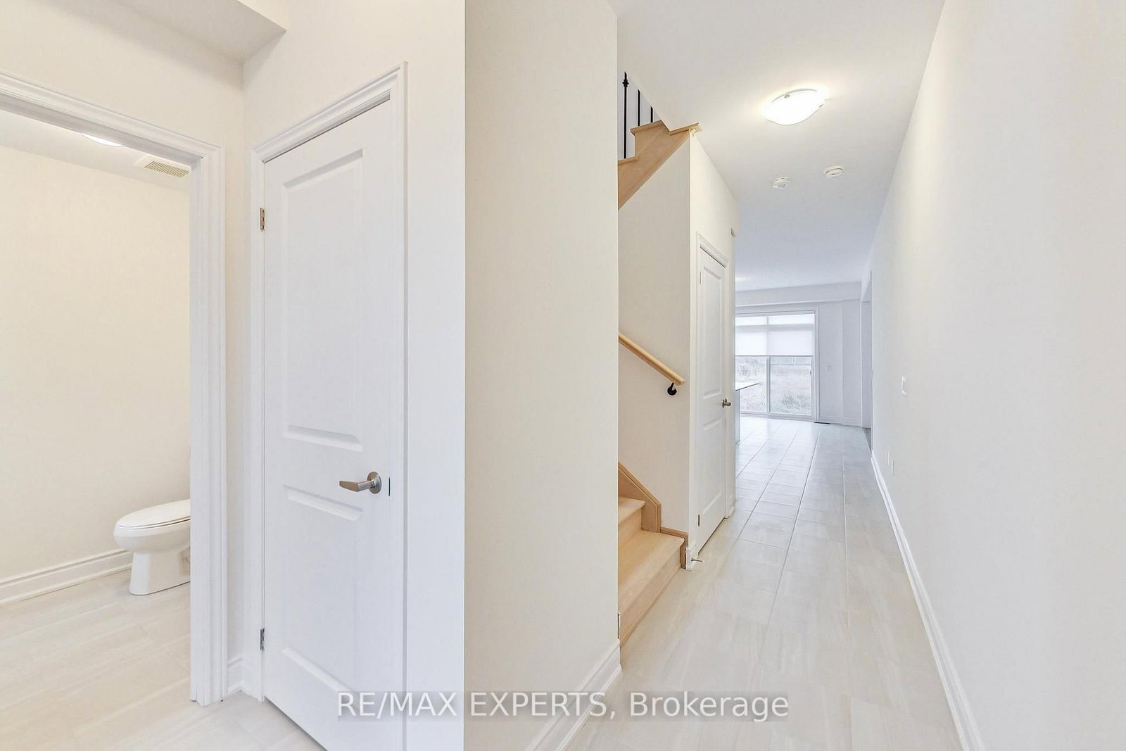 62 Season Crescent • Wasaga Beach, ON photo 3