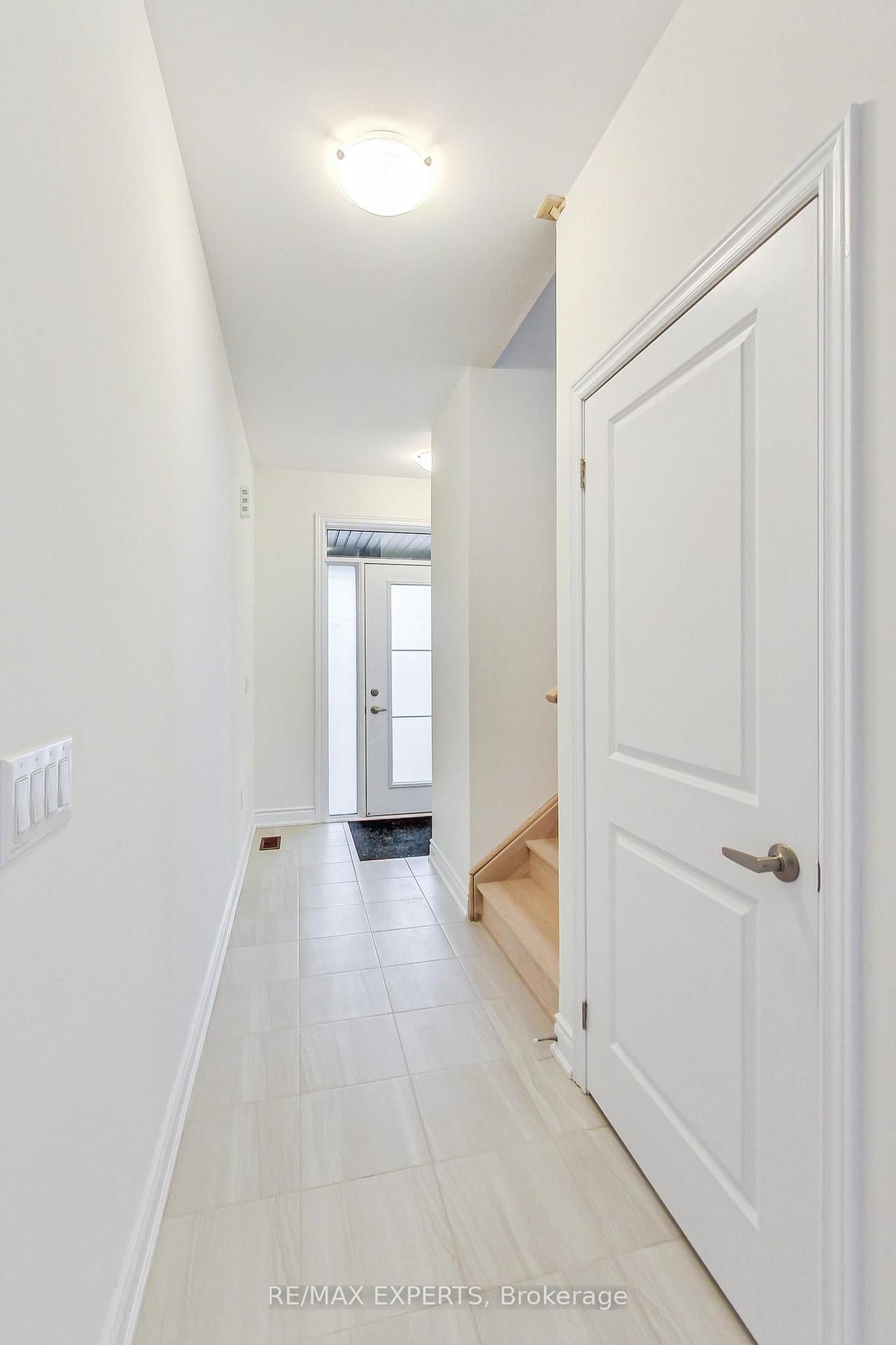 62 Season Crescent • Wasaga Beach, ON photo 4