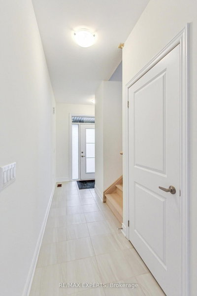 62 Season Crescent • Wasaga Beach, ON photo 4