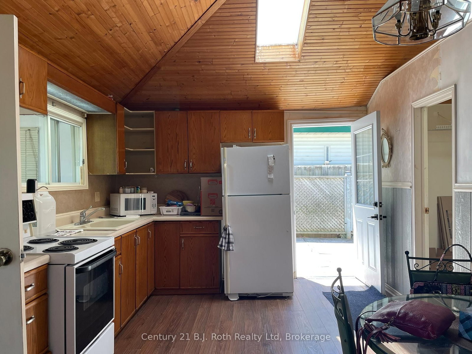 15 Bow Road • Tiny, ON photo 11