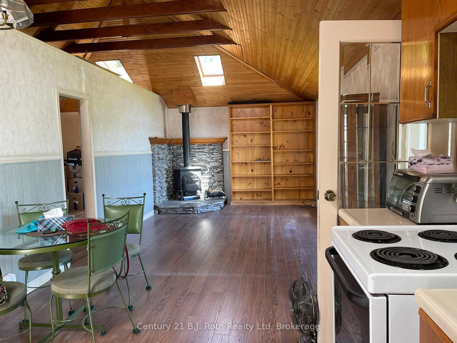 15 Bow Road • Tiny, ON photo 12