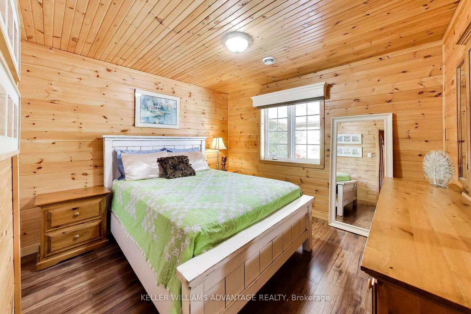 10 Cabin Crescent • Wasaga Beach, ON photo 17