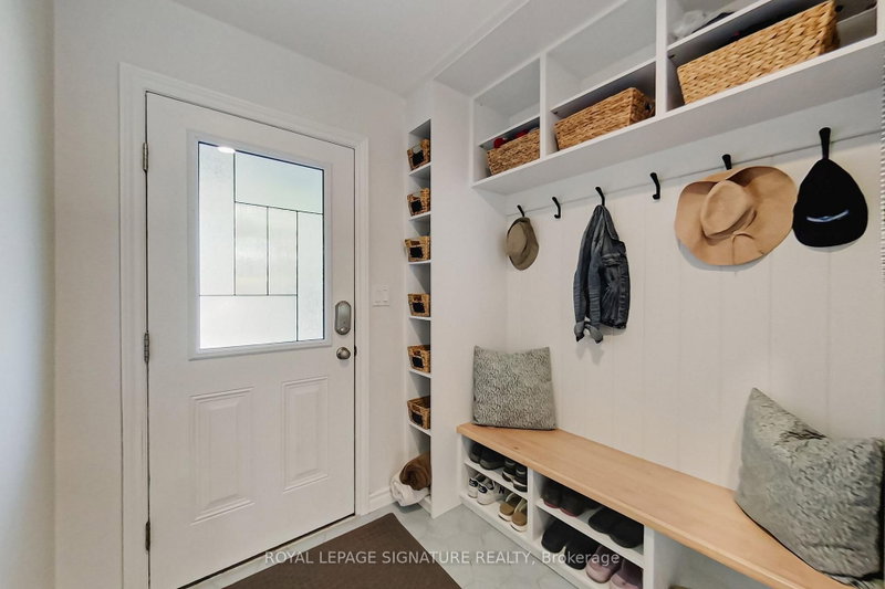 23 Silver Glen Boulevard