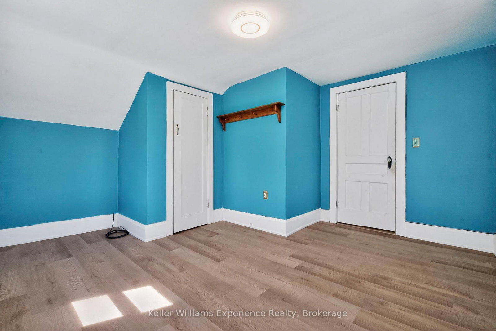 239 Oak Street • Clearview, ON photo 27