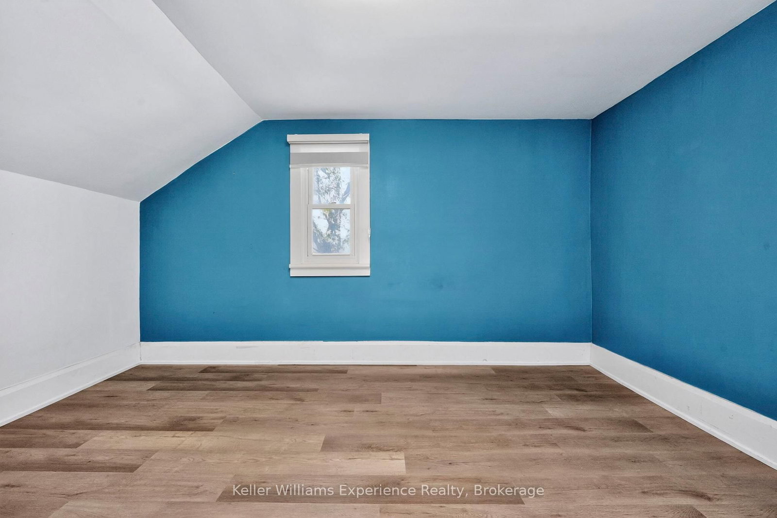 239 Oak Street • Clearview, ON photo 30