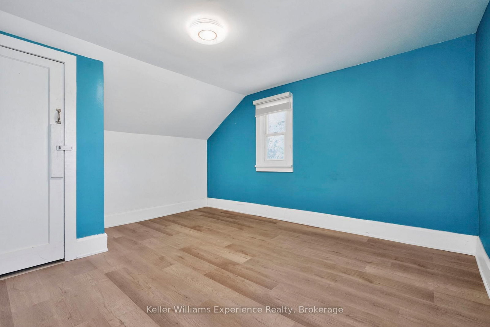 239 Oak Street • Clearview, ON photo 31