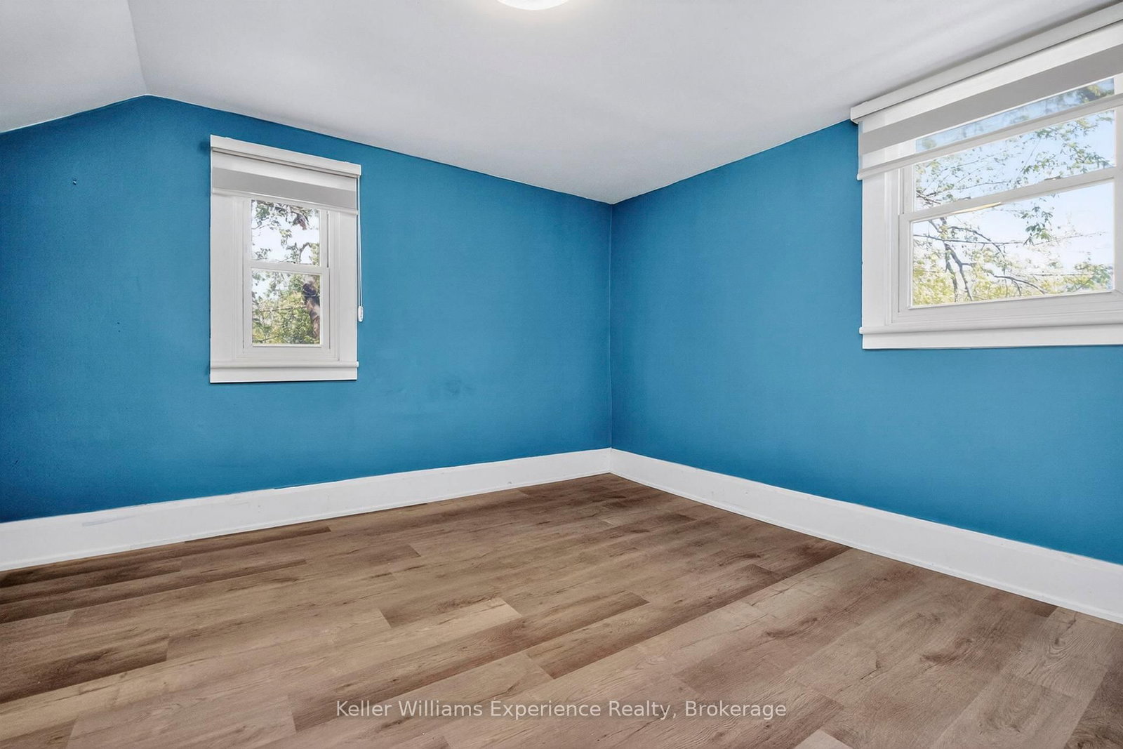 239 Oak Street • Clearview, ON photo 34