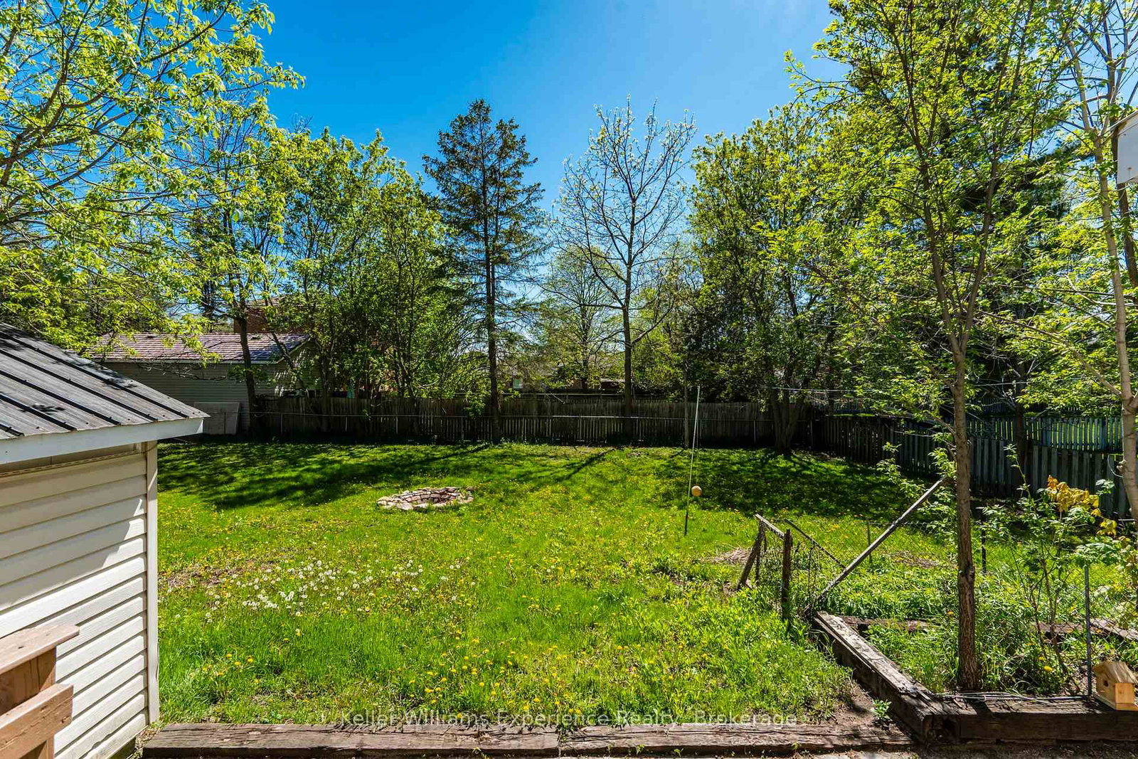 239 Oak Street • Clearview, ON photo 37