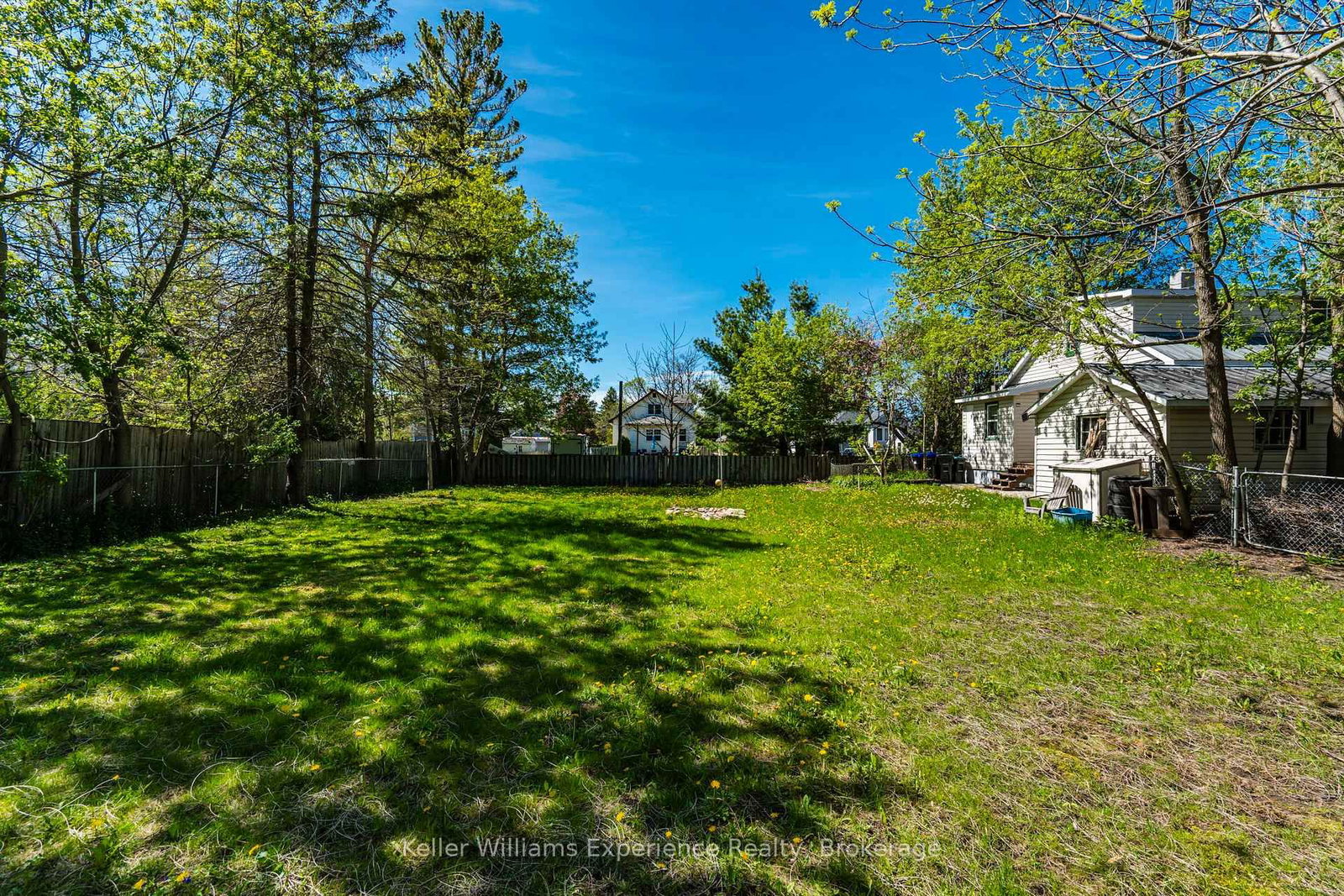 239 Oak Street • Clearview, ON photo 42