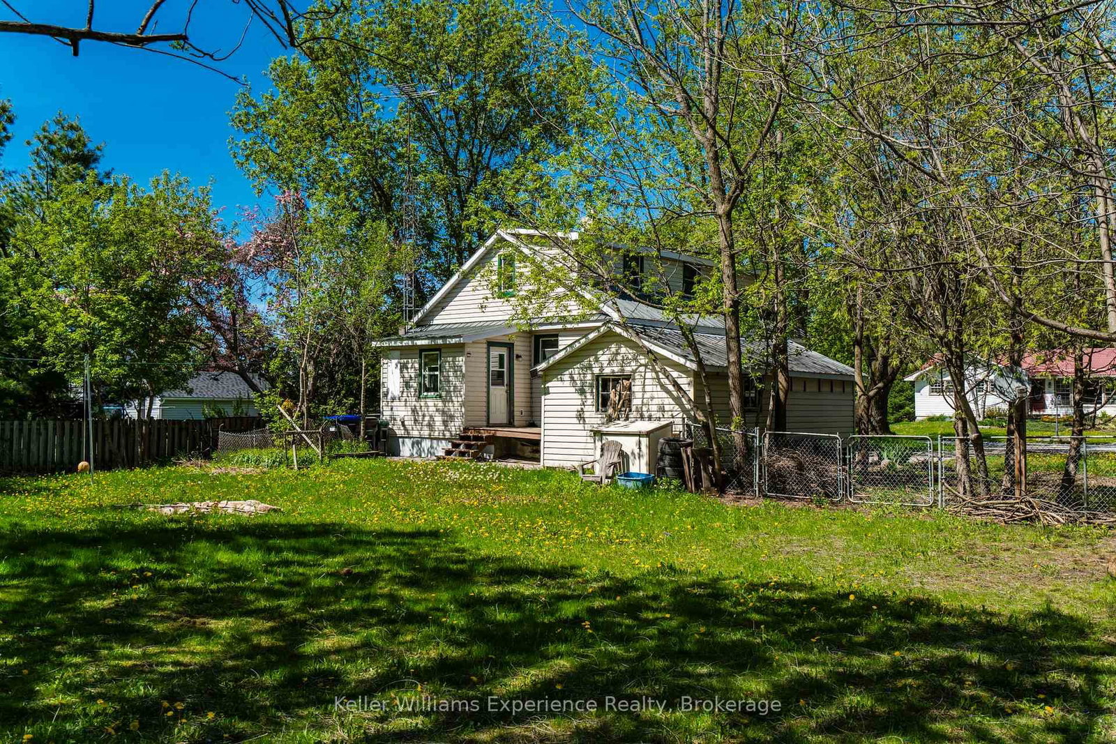 239 Oak Street • Clearview, ON photo 43