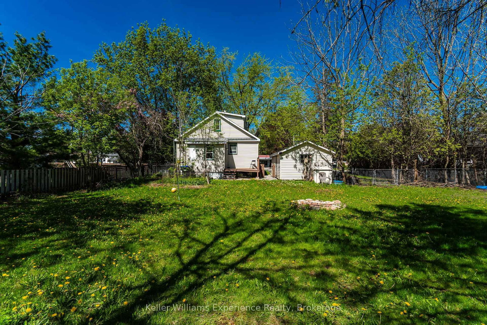 239 Oak Street • Clearview, ON photo 44