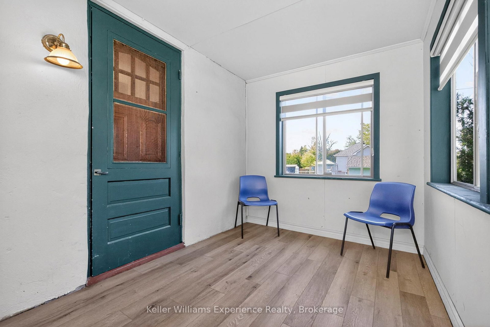 239 Oak Street • Clearview, ON photo 6