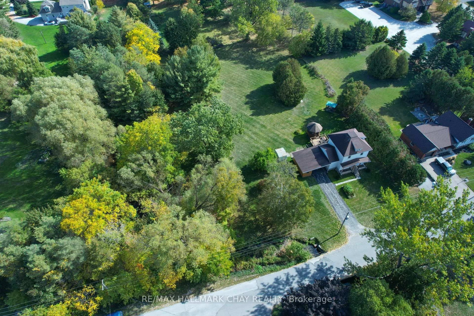 213 Dominion Drive • Clearview, ON photo 21