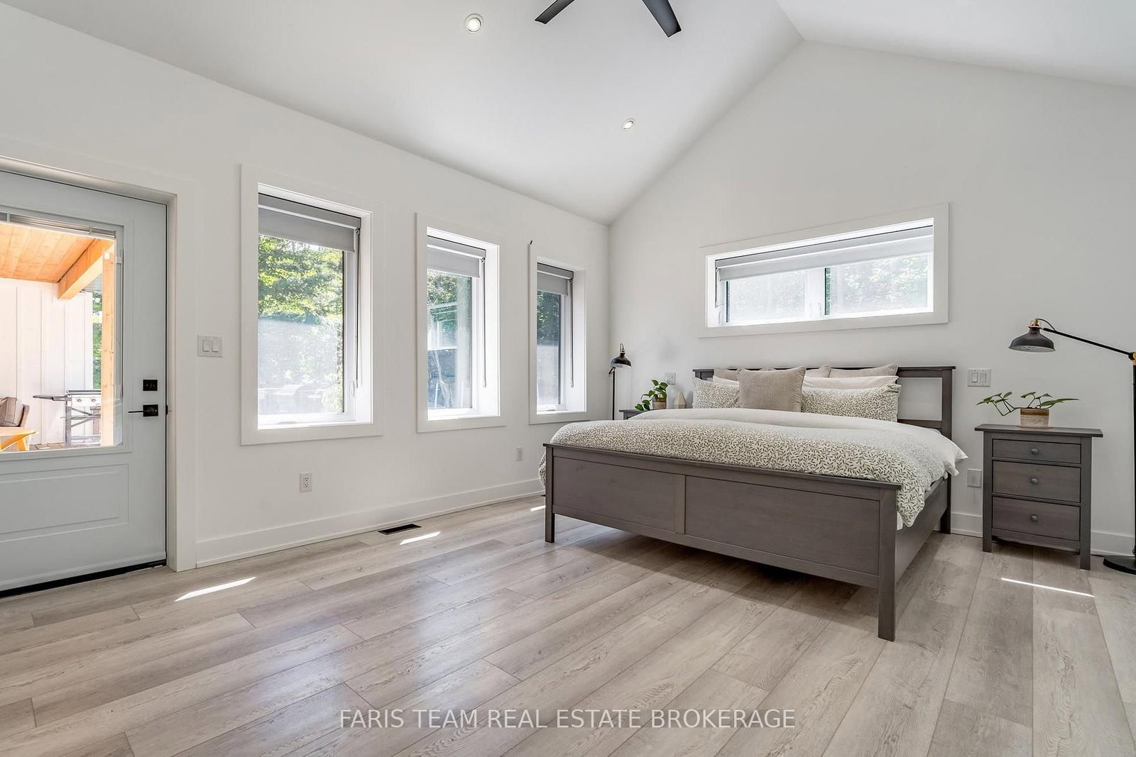50 Beaufort Crescent • Tiny, ON photo 16