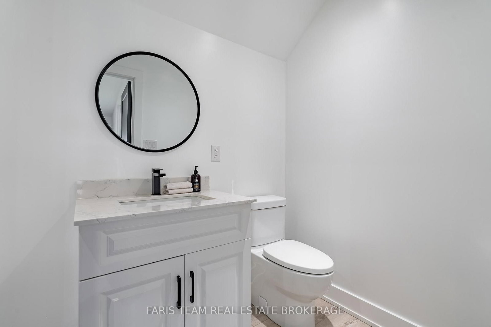 50 Beaufort Crescent • Tiny, ON photo 27