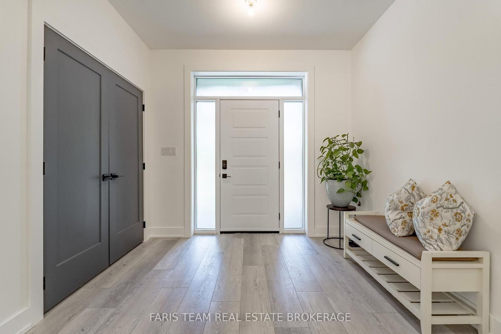50 Beaufort Crescent • Tiny, ON photo 4