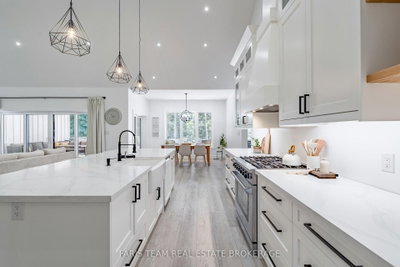 50 Beaufort Crescent • Tiny, ON photo 8
