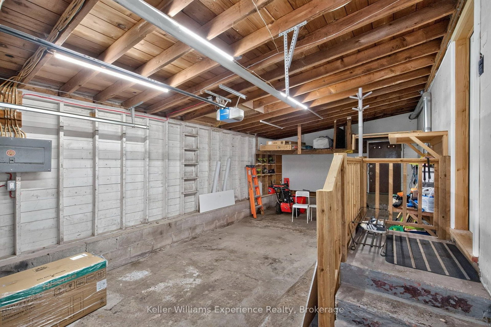 128 Ninth Street • Midland, ON photo 17