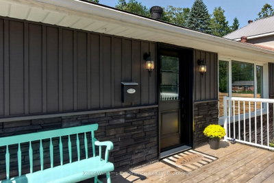 128 Ninth Street • Midland, ON photo 3