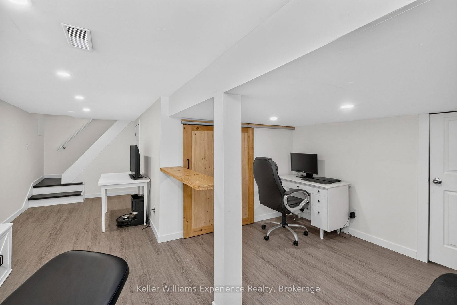 128 Ninth Street • Midland, ON photo 35