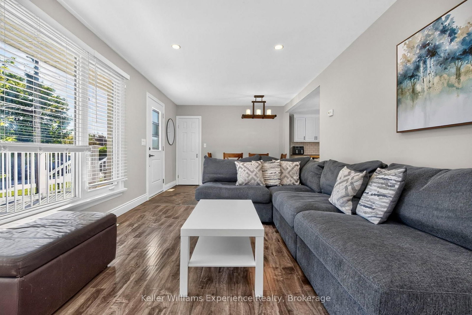 128 Ninth Street • Midland, ON photo 8