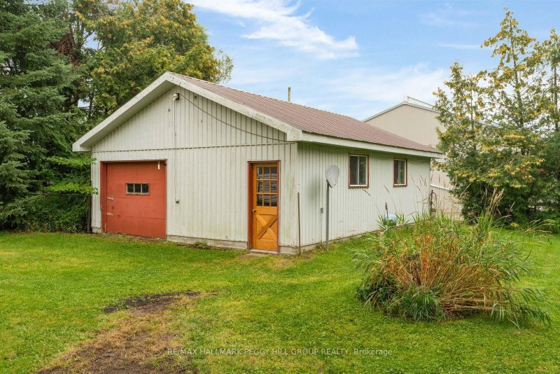 1387 Old Barrie Road W