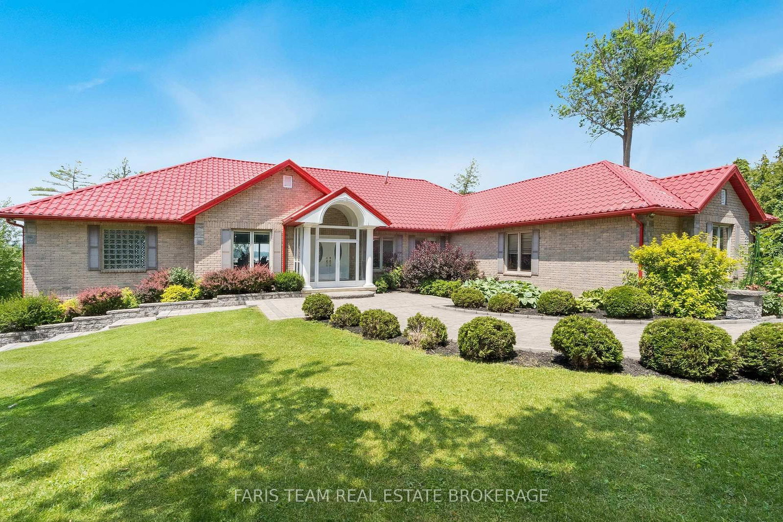 354 Brewery Lane • Orillia, ON photo 5