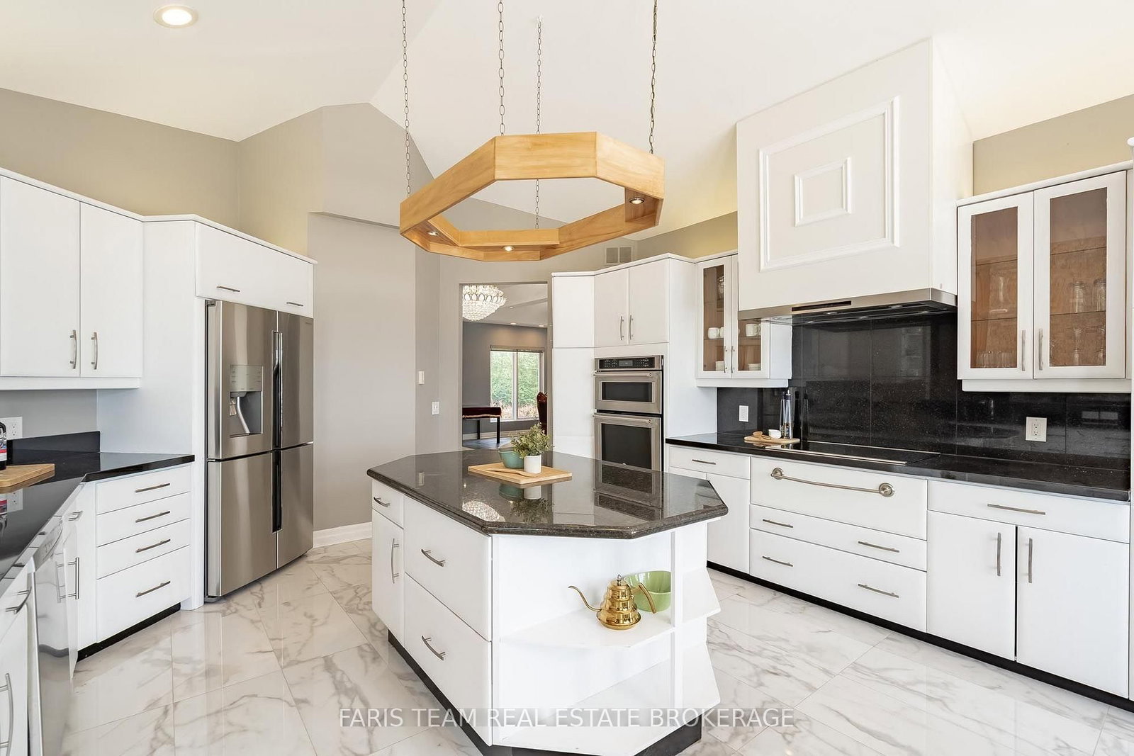 354 Brewery Lane • Orillia, ON photo 9