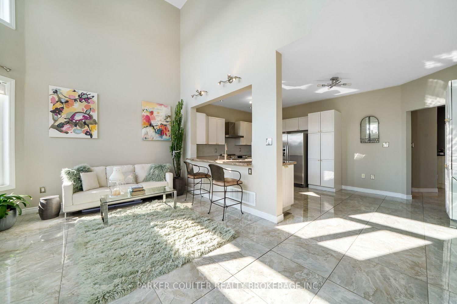 23 Sovereign's Gate • Barrie, ON photo 9