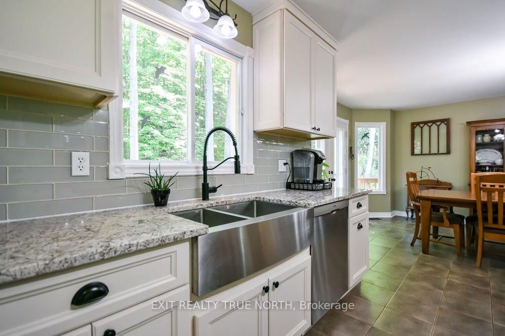 3889 Baseline Road • Springwater, ON photo 12