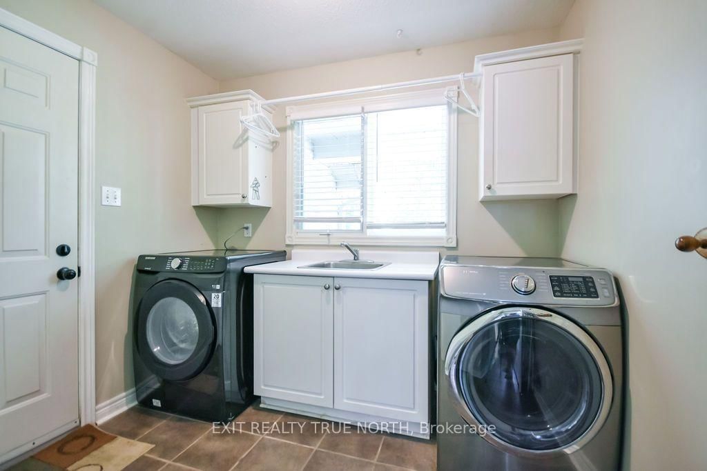 3889 Baseline Road • Springwater, ON photo 15