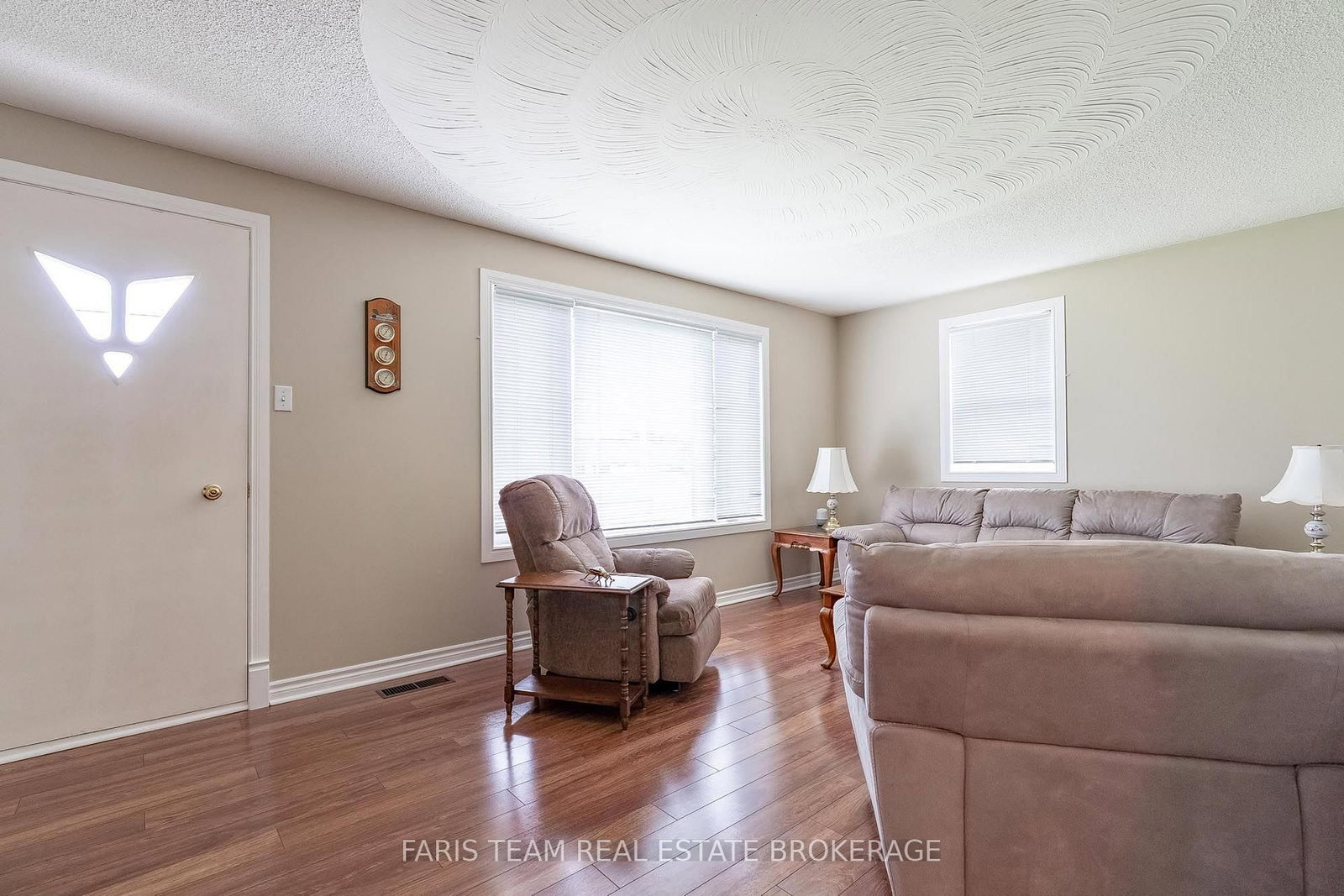 207 Warnica Road • Barrie, ON photo 11