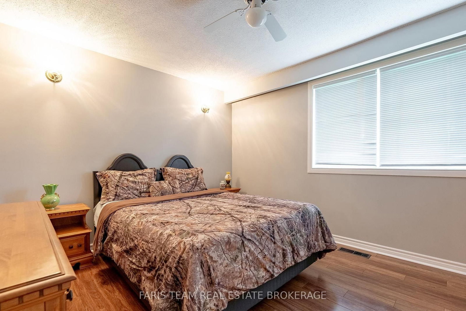 207 Warnica Road • Barrie, ON photo 14