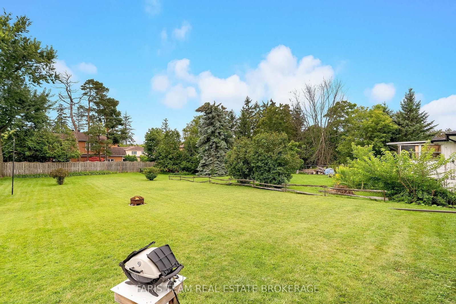 207 Warnica Road • Barrie, ON photo 26