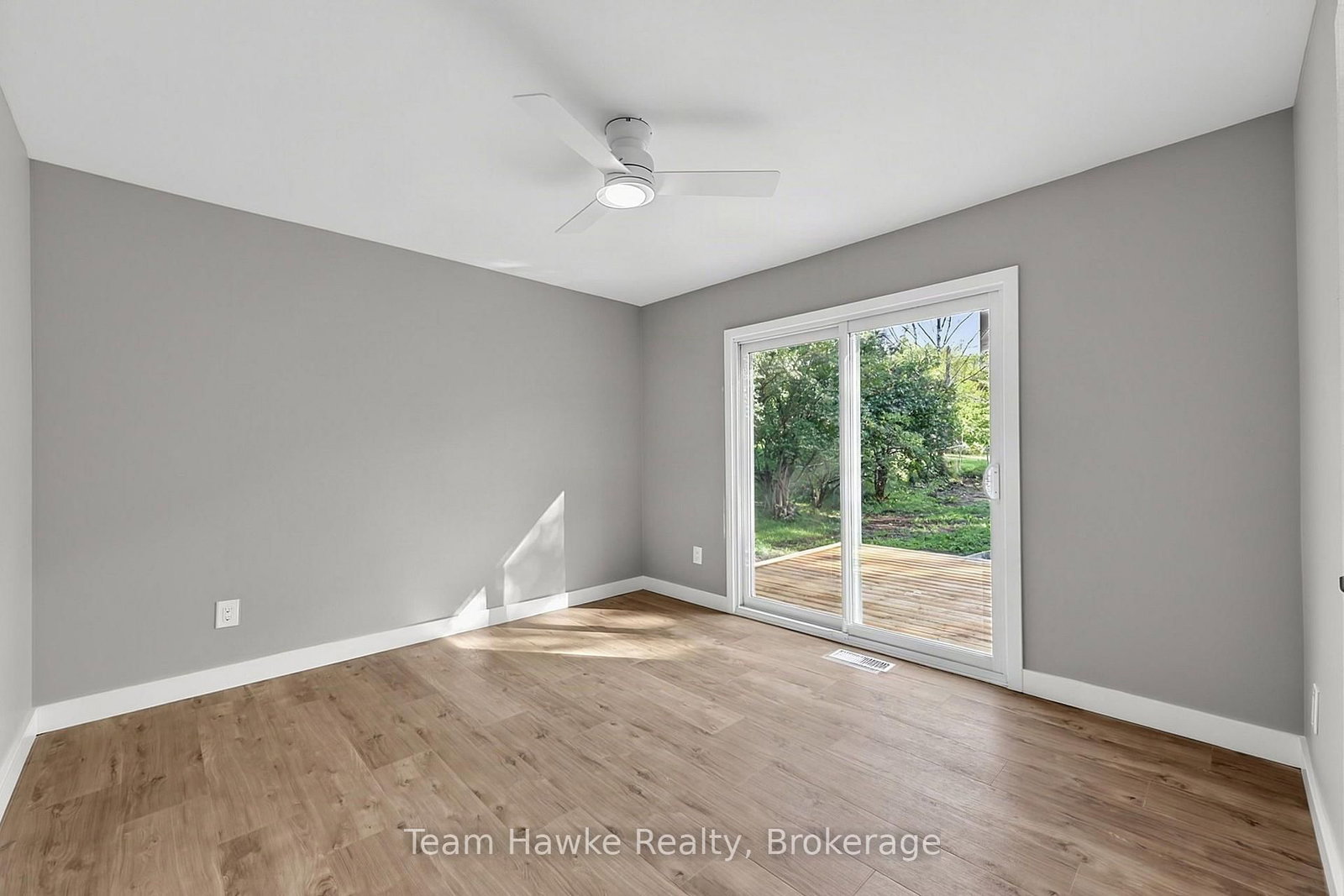 45 Easton Avenue • Tay, ON photo 15