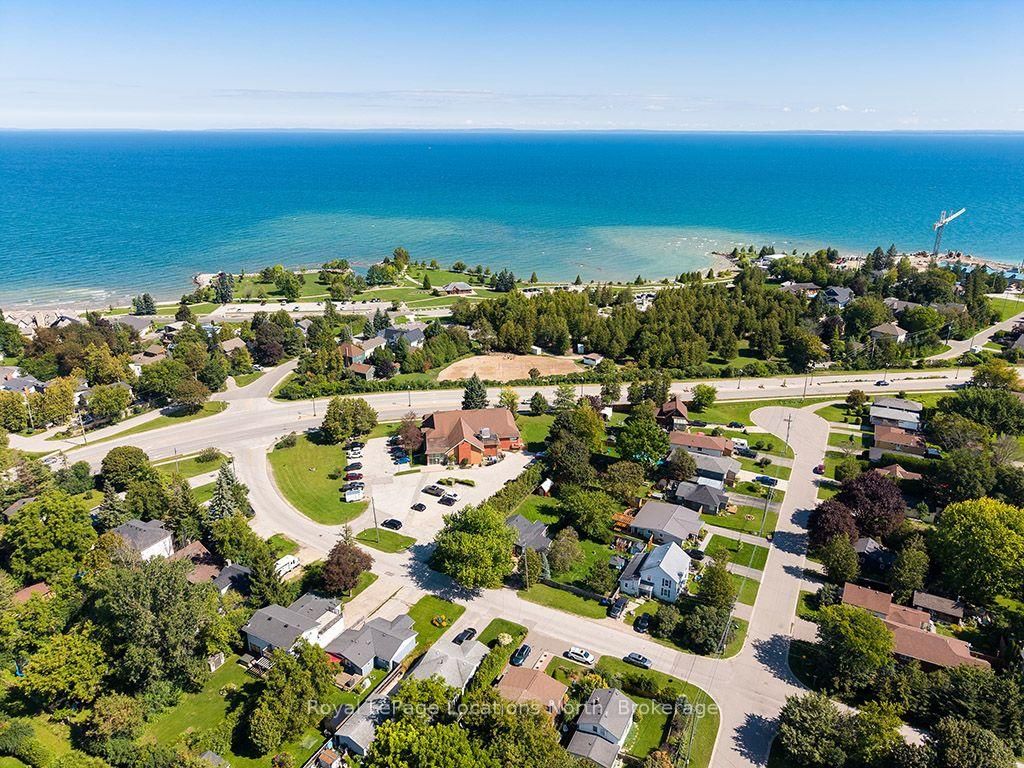 117 Albert Street • Collingwood, ON photo 8