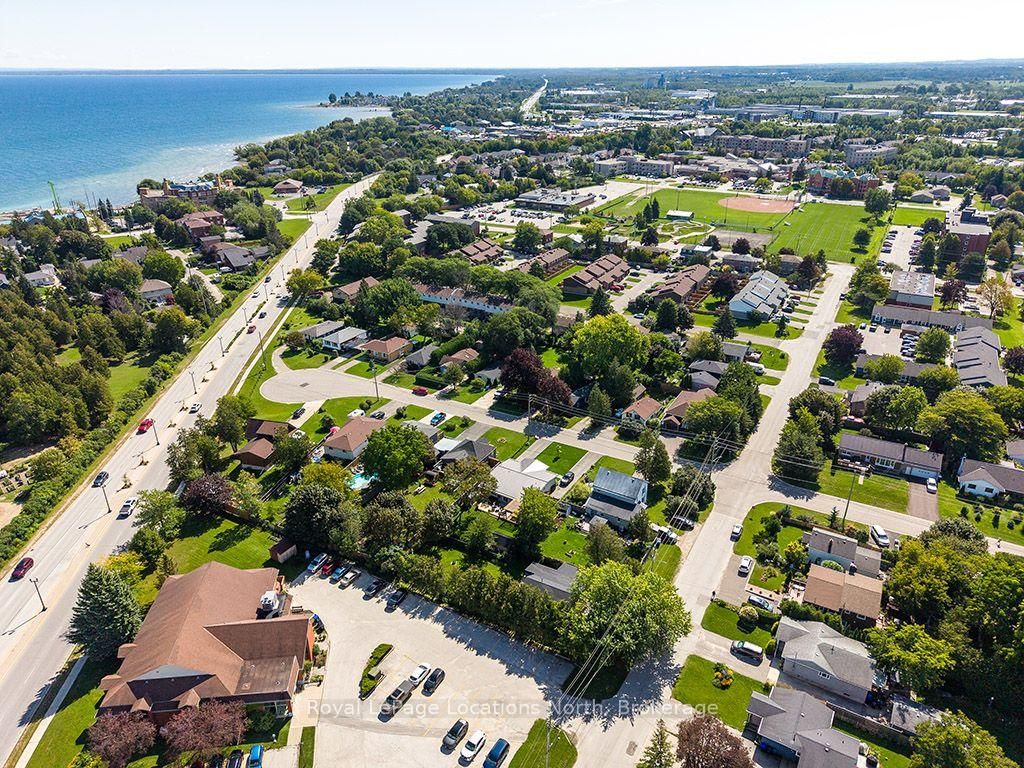 117 Albert Street • Collingwood, ON photo 9