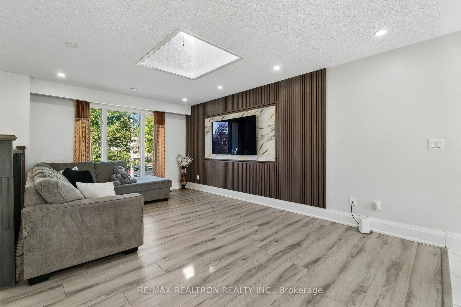 101 Marshall Street • Barrie, ON photo 10