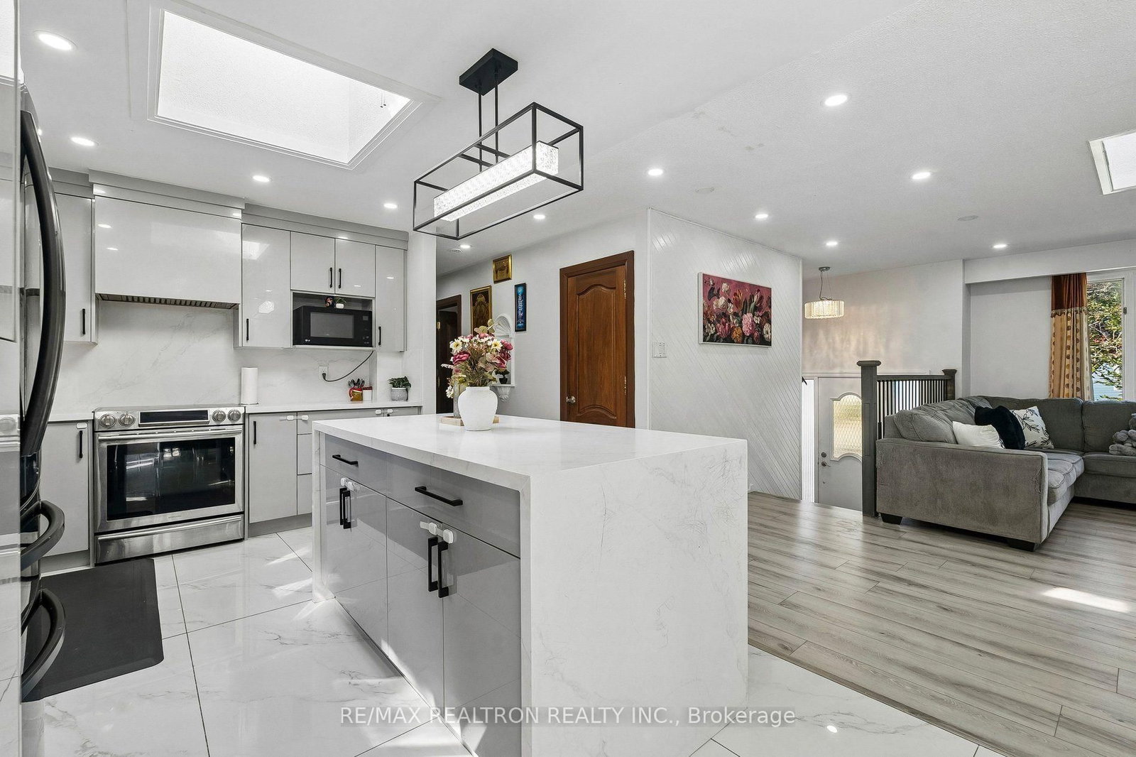 101 Marshall Street • Barrie, ON photo 16