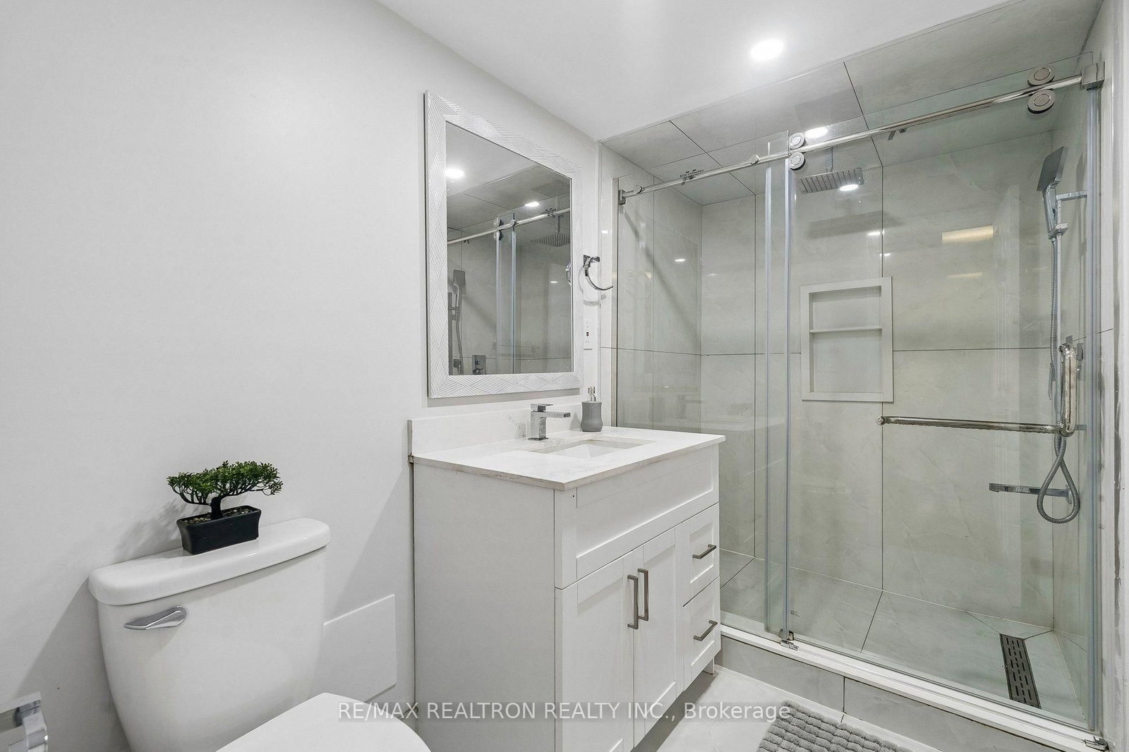 101 Marshall Street • Barrie, ON photo 38